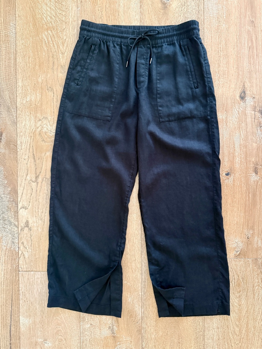 ATHLETA Retreat Linen High
Rise Wide Leg in Black size L